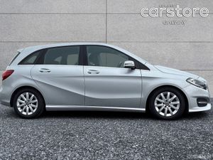 Mercedes-Benz B-Class B180 1.3 AMG LINE EDITION (P - Image 3