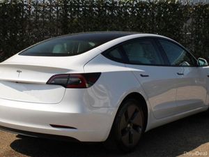 221 Tesla Model 3 Standard Plus - Image 3