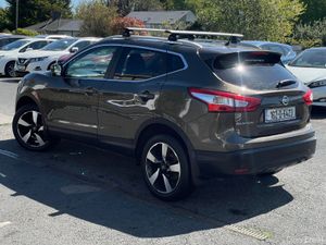 Nissan Qashqai 2016 1.5 Diesel  HIGHSPEC - Image 4