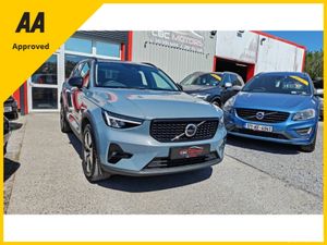 Volvo XC40 2022 Plug In Hybird Plus Full Leather - Image 4