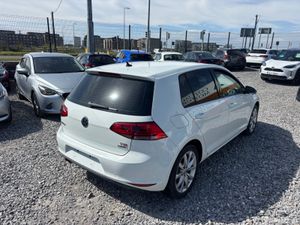 Volkswagen Golf LOW KILOMETRES - Image 4