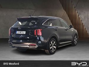 Kia Sorento 2.2 K4 4X4 Diesel 7 seats (Sunroof) - Image 4