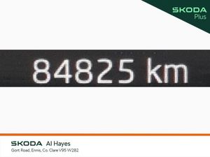 Skoda Karoq **TOP SPECS**LOW MILEAGE**2.0TDI 115HP - Image 4