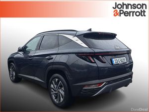 Hyundai Tucson 2WD Executive Plus - Image 2