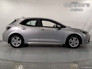 Toyota Corolla 1.8 Hybrid Luna Hatchback - Image 2