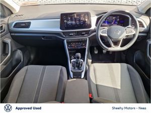 Volkswagen T-Roc Life 2.0TDI, Rear Camera - Image 3