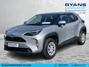 Toyota Yaris Cross 1.5 PETROL HYBRID AUTOMATIC 5DR - Image 3
