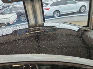 17 VOLVO V40 D2 MOMENTUM 2.0 DIESEL - Image 3