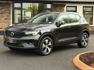 *Low Kms* 232 Volvo XC40 Plus Dark! - Image 3
