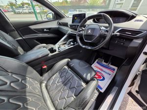 Peugeot 5008 GT LINE PANORAMIC SUNROOF 7 SEATER - - Image 3