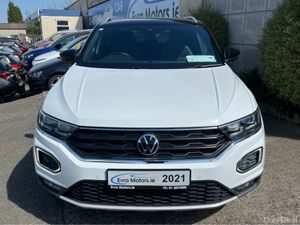 Volkswagen T-Roc STLYE AUTOMATIC 2.0 DIESEL //LOW - Image 2