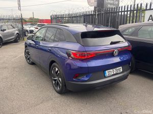 2022  Volkswagen ID.4 Glass Roof - Image 3