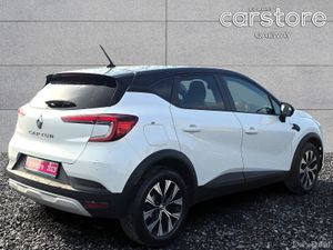 Renault Captur TCe 140 Auto Evolution - Image 3