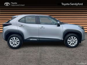 Toyota Yaris Cross LUNA HYBRID AUTOMATIC // REAR C - Image 3