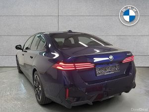 BMW 5-Series 530e - Image 3