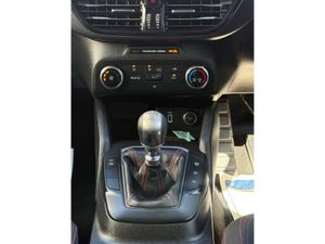 Ford Focus 120PS 5DR ST-LINE - Image 4