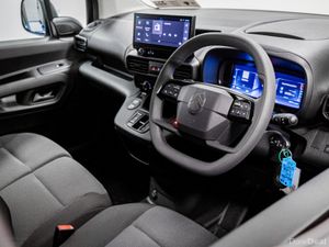 Citroen Berlingo LX Plus 1.5 Diesel Auto 130HP - € - Image 2