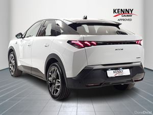 Peugeot 3008 *Deposit taken* GT 1.2 MHEV 136 E-DCT - Image 3