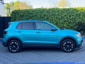 Volkswagen T-Cross 1.0 TSI AUTO // APPLE CARPLAY/A - Image 2