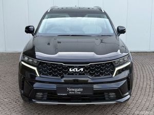 Kia Sorento Diesel 7 Seat K4 - Pan Roof - Two tone - Image 3