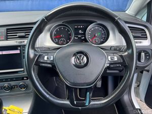 Volkswagen Golf COMFORTLINE 1.2 TSI AUTO // ADAPTI - Image 4