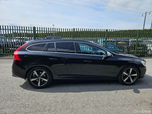 Volvo V60 2017 2.0 D3 150 SE R DESIGN ESTATE - Image 4
