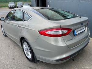 Ford Mondeo ZETEC 2.0 TDCI 150PS AUTO LOW KMS! - Image 3