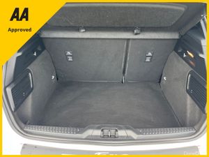 Ford Focus 1.0 ST-LINE 125PS 5DR - Image 4