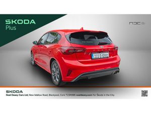 Ford Focus ST-LINE-VIGNALE 1.5 TD AUTO-FULL LEATHE - Image 3