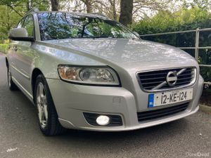 Volvo V50  Estate 1.6 D2 Exclusive Edition - Image 4