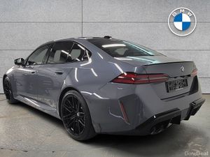 BMW M5 4.4 - Image 2