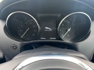Jaguar F-Pace 20  2.0 D 180PS Chequered Flag Auto - Image 4