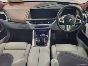 BMW XM 50e - Image 4