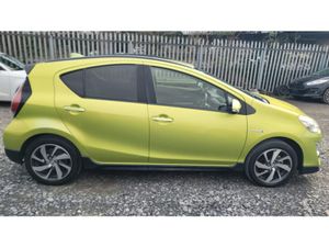Toyota Aqua 1.5L Automatic Petrol Hybrid   (J9172) - Image 4