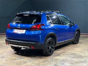 Peugeot 2008 1.2 AUTOMATIC GT LINE BLACK PACK - BL - Image 4