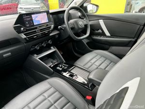 Citroen C4 MAX PURETECH 136 MHEV E-DCT - Image 3
