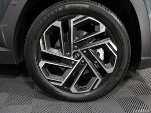 Hyundai Tucson PLUG IN HYBRID PLATINUM 1.6L PETROL - Image 4