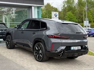 BMW XM 50e - Image 2