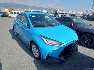 Toyota Yaris Hybrid - Image 2