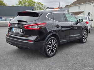 Nissan Qashqai 1.5 SV 18 4DR - Image 3