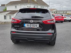 Nissan Qashqai 1.5 SV 18 4DR - Image 4