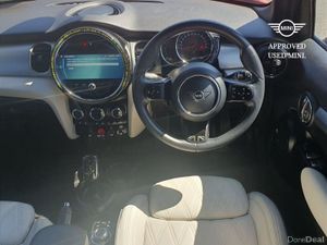 Mini Cooper 5-Door Cooper Exclusive - Image 4