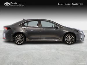 Toyota Corolla Luna Sport Hybrid Saloon - Image 3