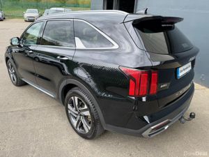Kia Sorento 221 PHEV K4 7 SEAT TOP SPEC AUTO - Image 4