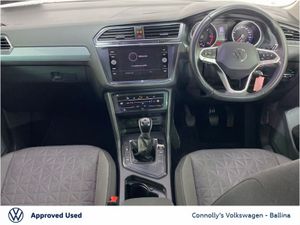 Volkswagen Tiguan LIFE | 2.0 Diesal Engine | Huge - Image 3