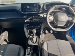 Peugeot 2008 1.2 Puretech 100bhp Allure - Image 4