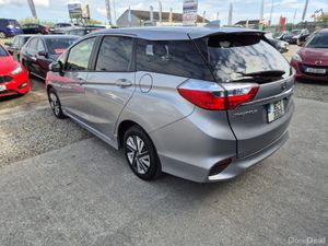 🦏 Honda Shuttle 2016(162) AUTO hybrid petrol 🦏 - Image 4