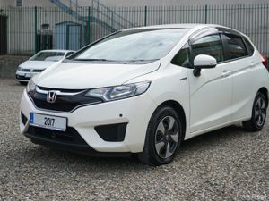 2017 Honda Fit Hybrid Automatic - Image 4
