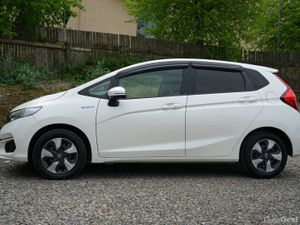 2018 Honda Fit Hybrid Automatic - Image 2