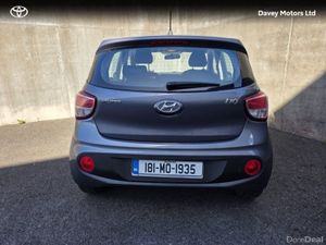 Hyundai i10 DELUXE 4DR - Image 4